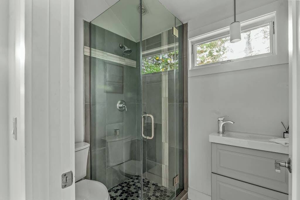 Photo of Bathroom in Pipes Cove