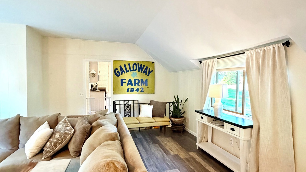 Photo of Livingroom in Pittsford