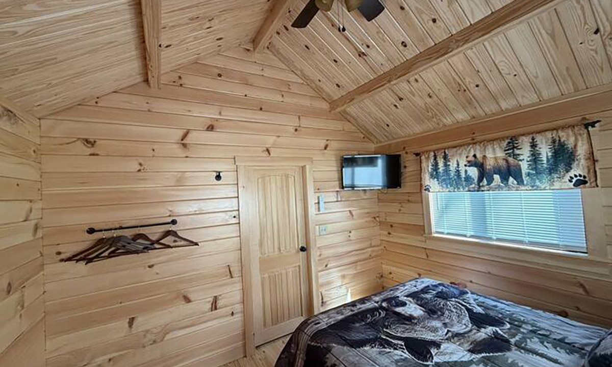 Photo of Bedroom in Town of Masonville