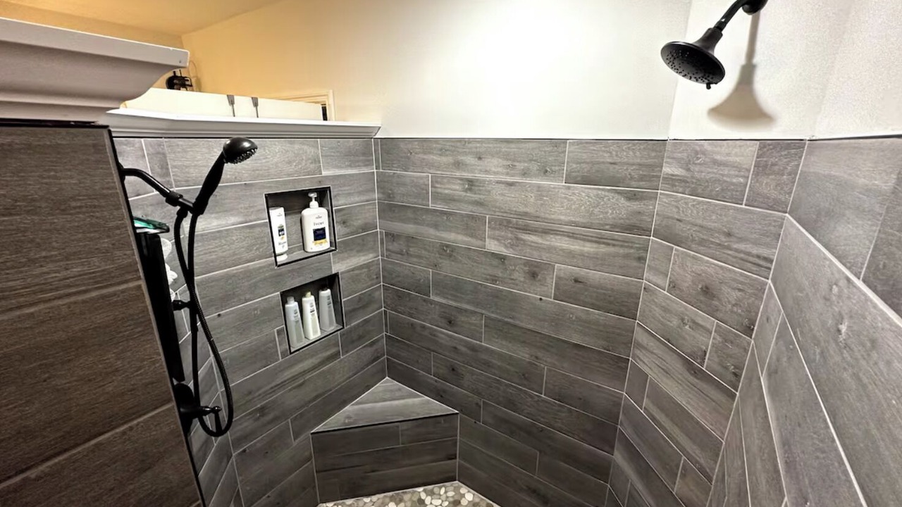Photo of Bathroom in Hollowville