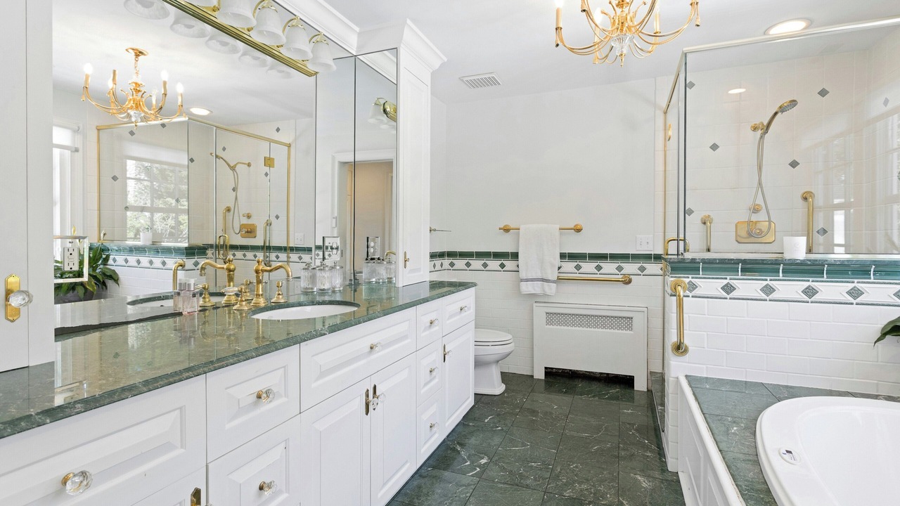 Photo of Bathroom in Riverside