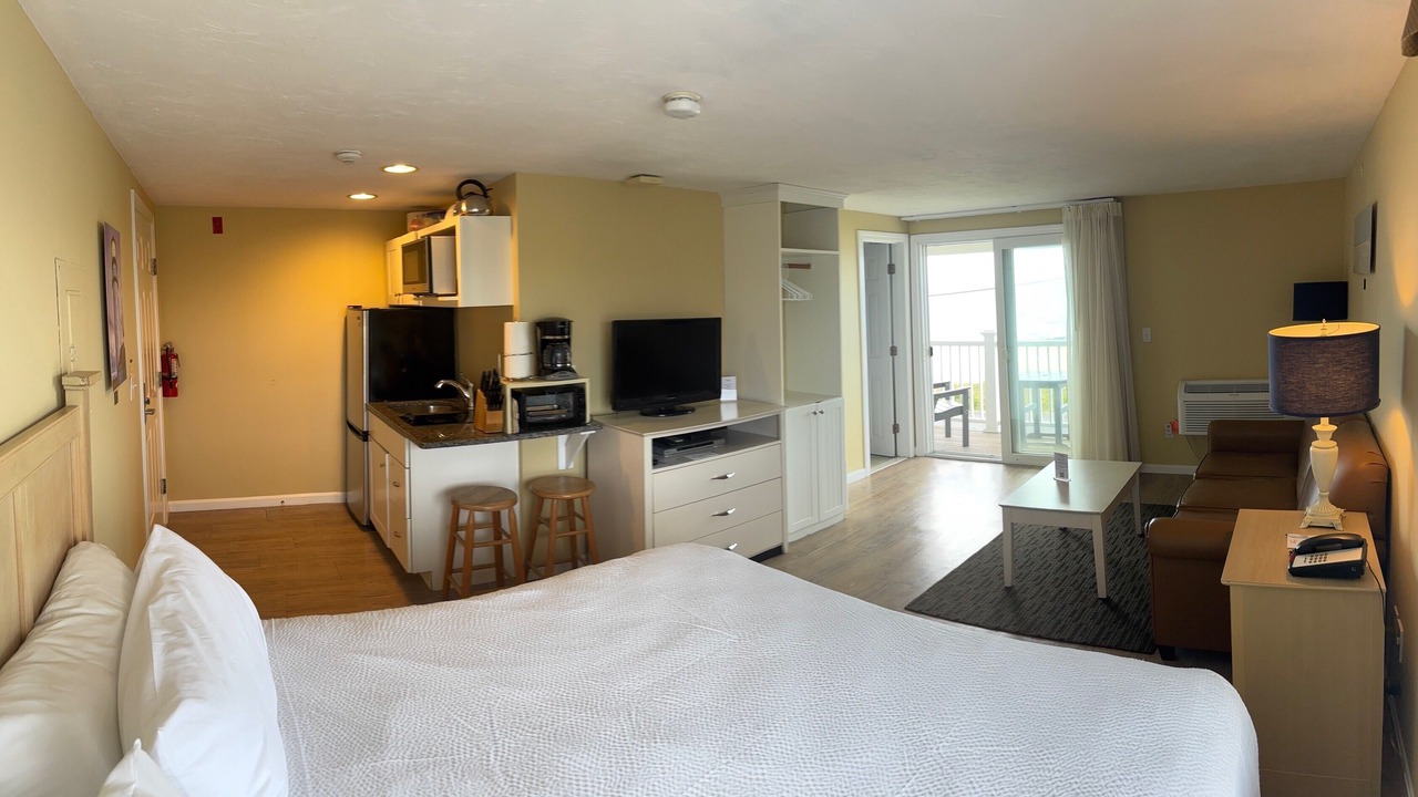 Photo of Bedroom in Mara Vista
