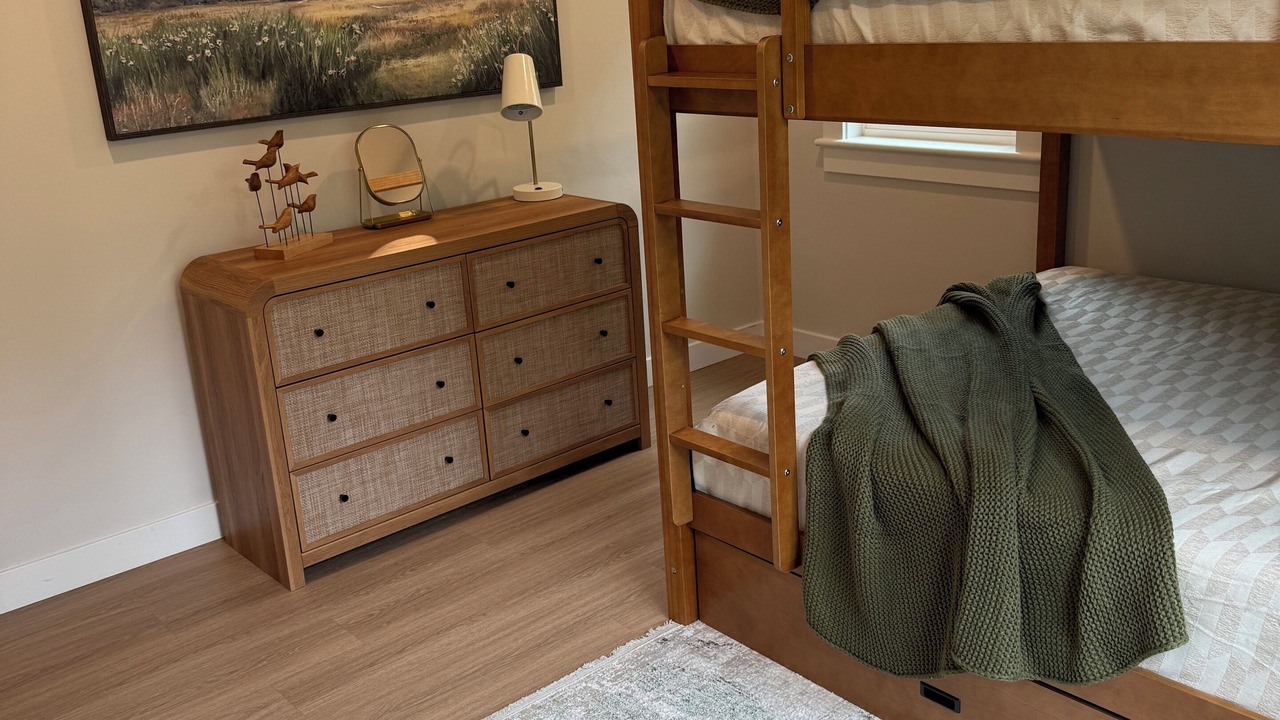Photo of Bedroom in Marstons Mills