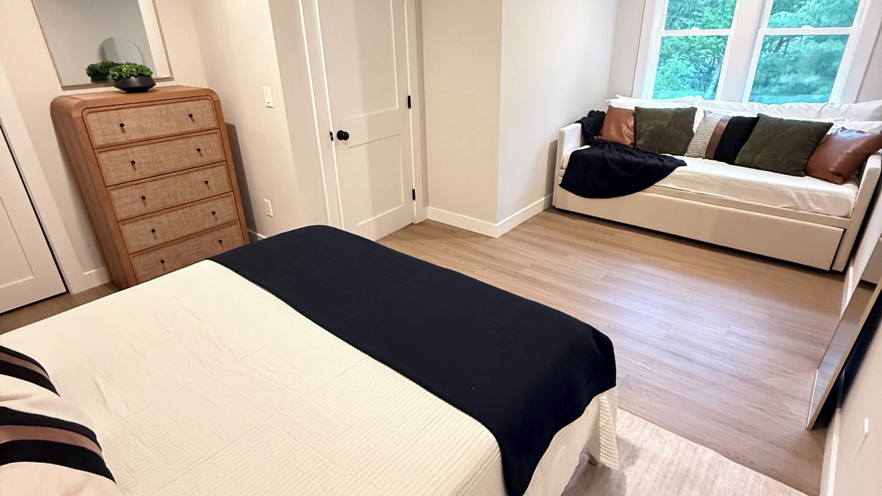 Photo of Bedroom in Marstons Mills