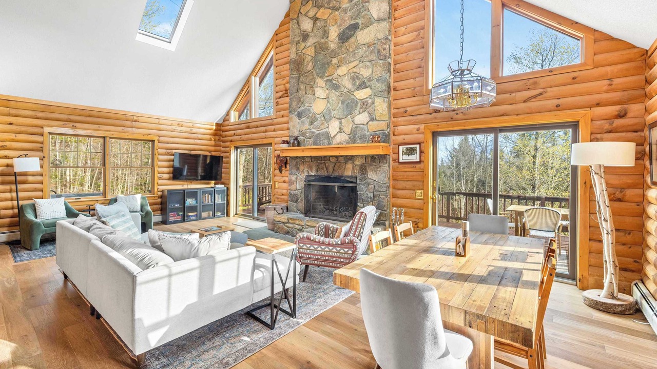 Photo of Livingroom in Weston