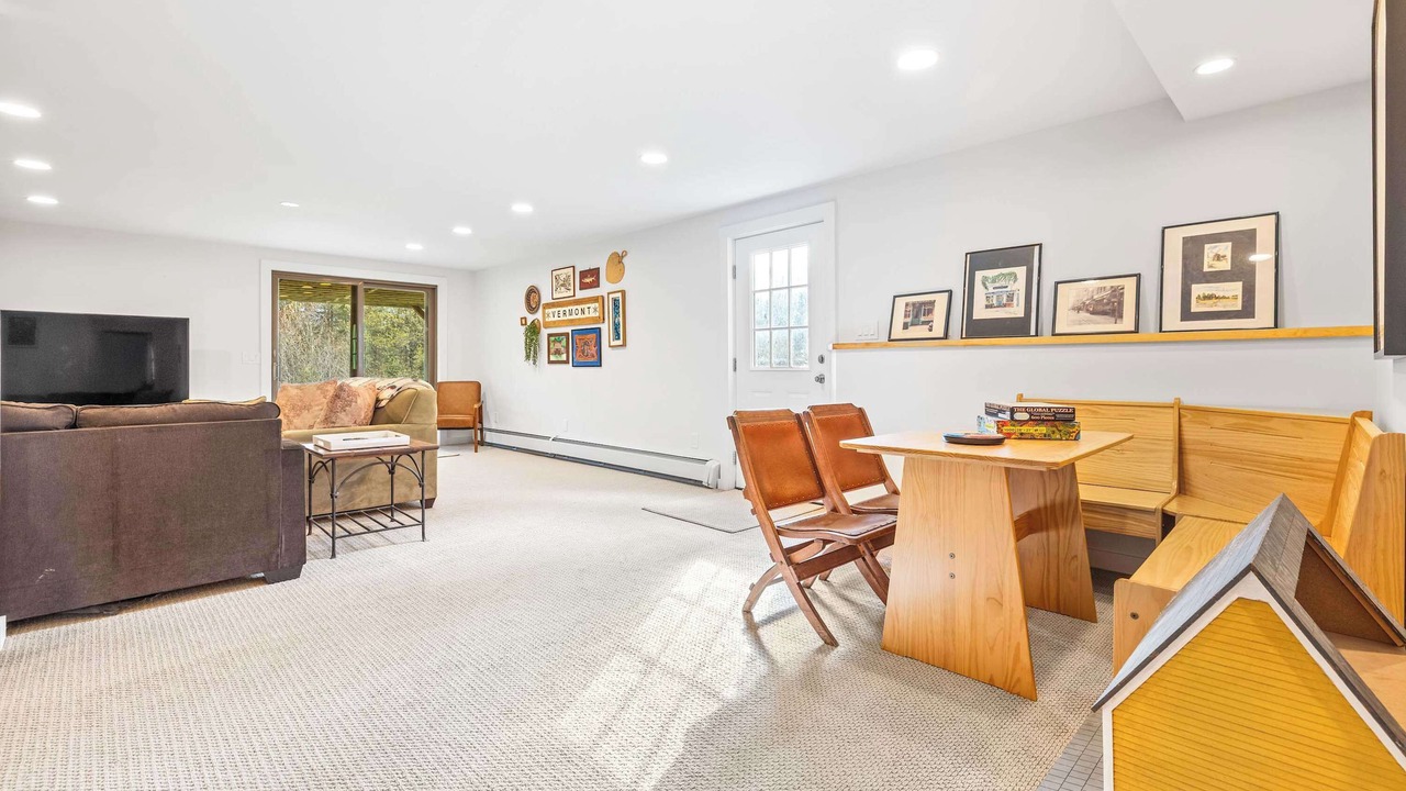Photo of Livingroom in Weston