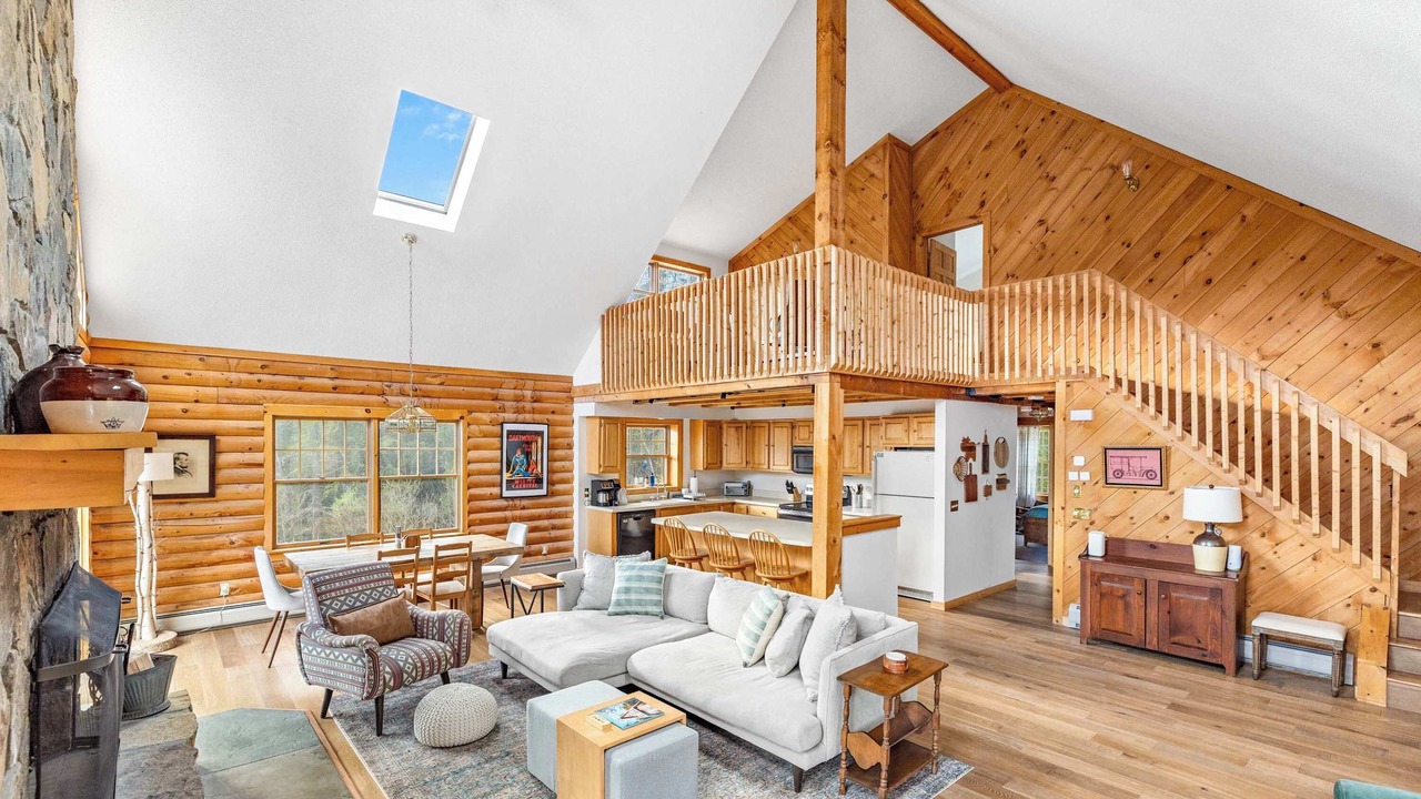 Photo of Livingroom in Weston
