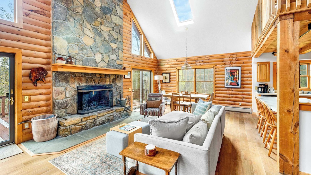 Photo of Livingroom in Weston