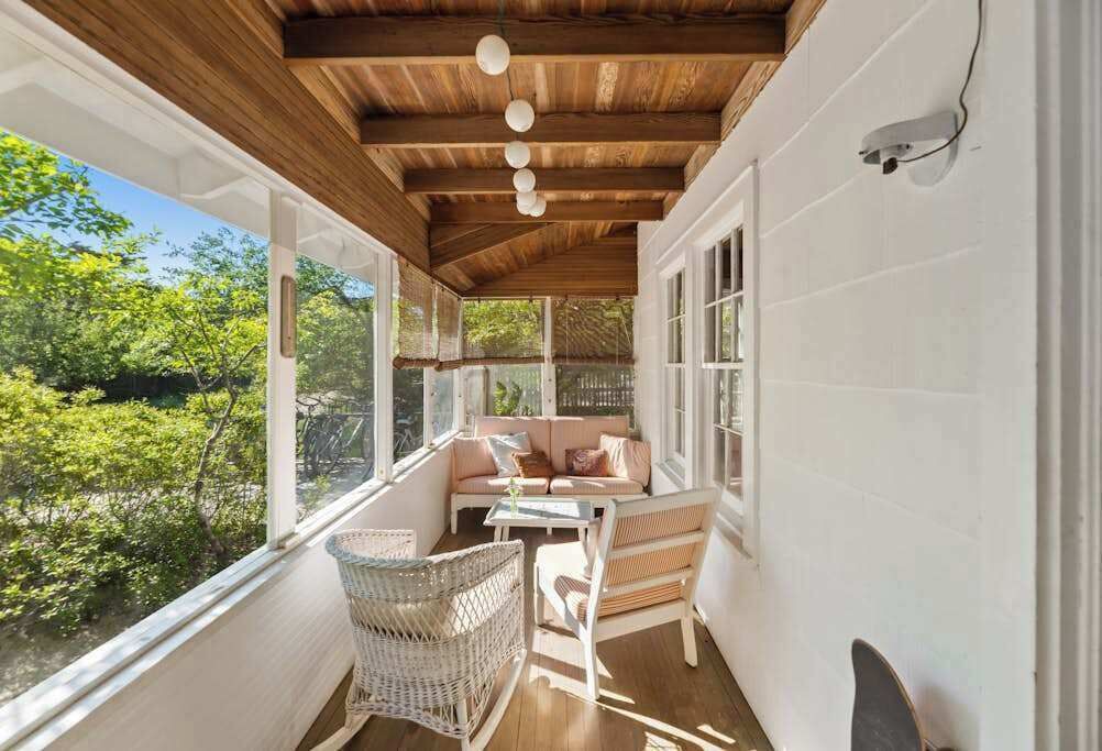 Photo of Patio Balcony in Ocean Bay Park