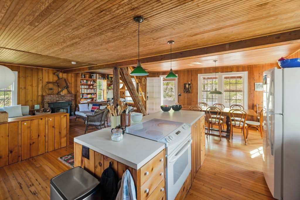 Photo of Kitchen in Ocean Bay Park