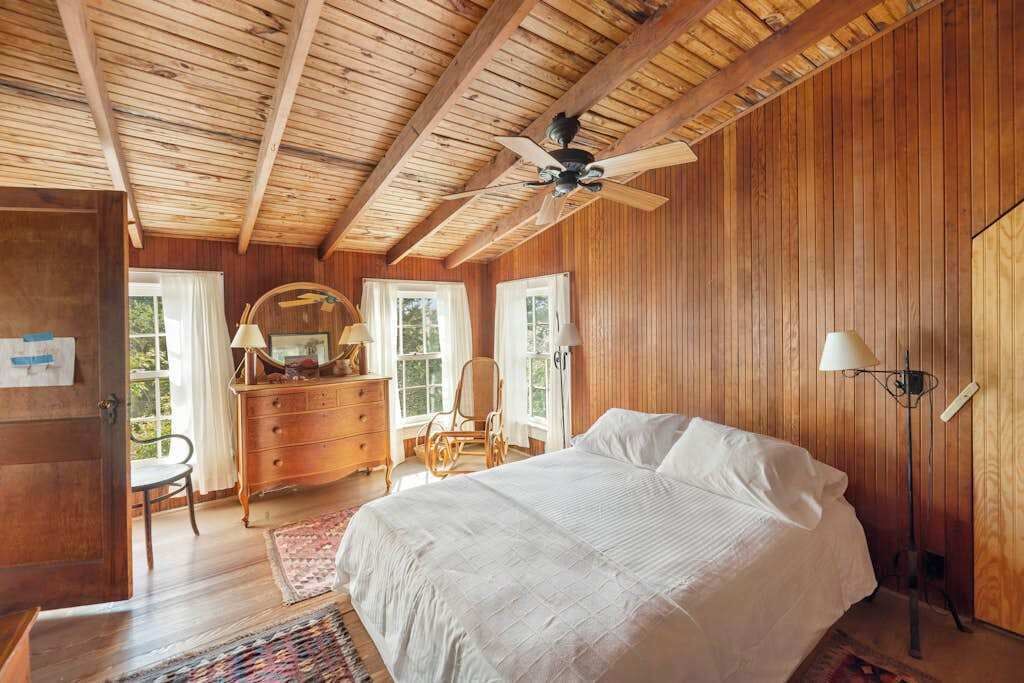 Photo of Bedroom in Ocean Bay Park