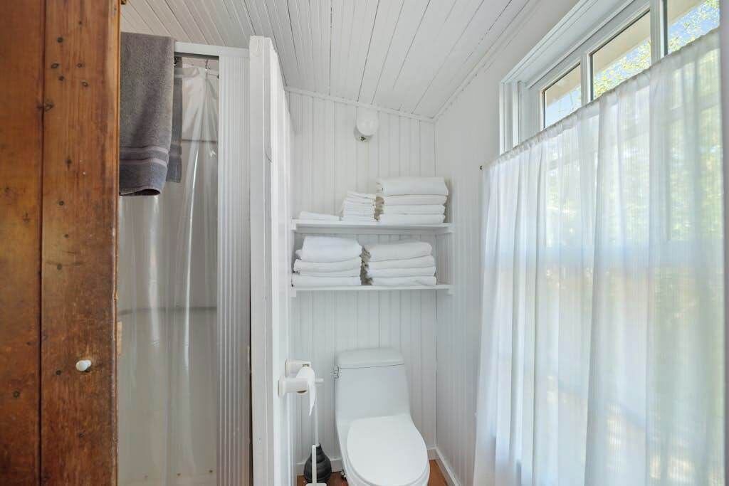 Photo of Bathroom in Ocean Bay Park