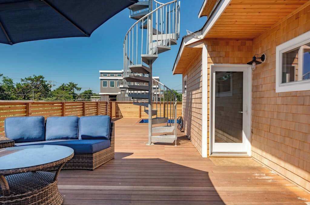 Photo of Patio Balcony in Ocean Bay Park