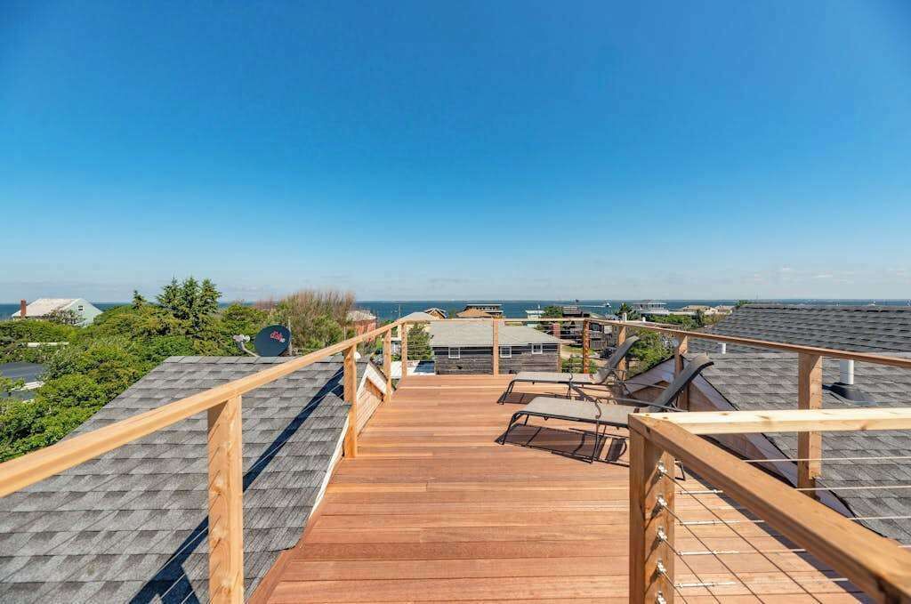 Photo of Patio Balcony in Ocean Bay Park