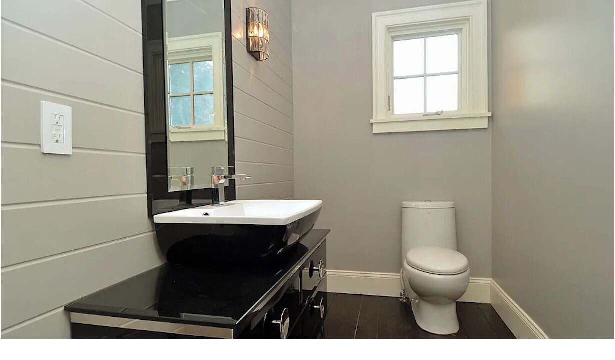 Photo of Bathroom in Old Tappan