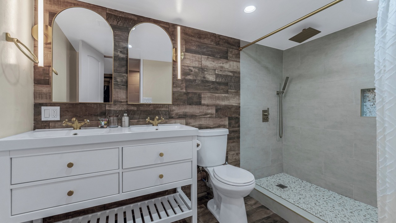 Photo of Bathroom in Centereach