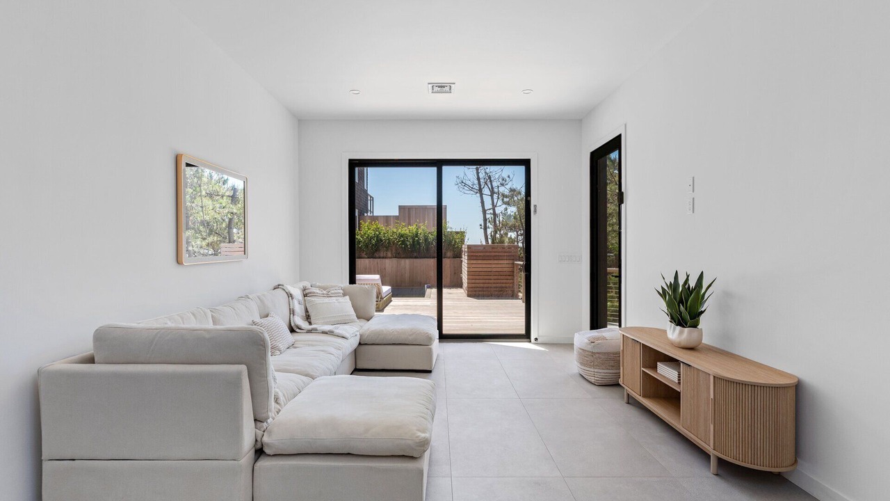 Photo of Livingroom in Ocean Bay Park