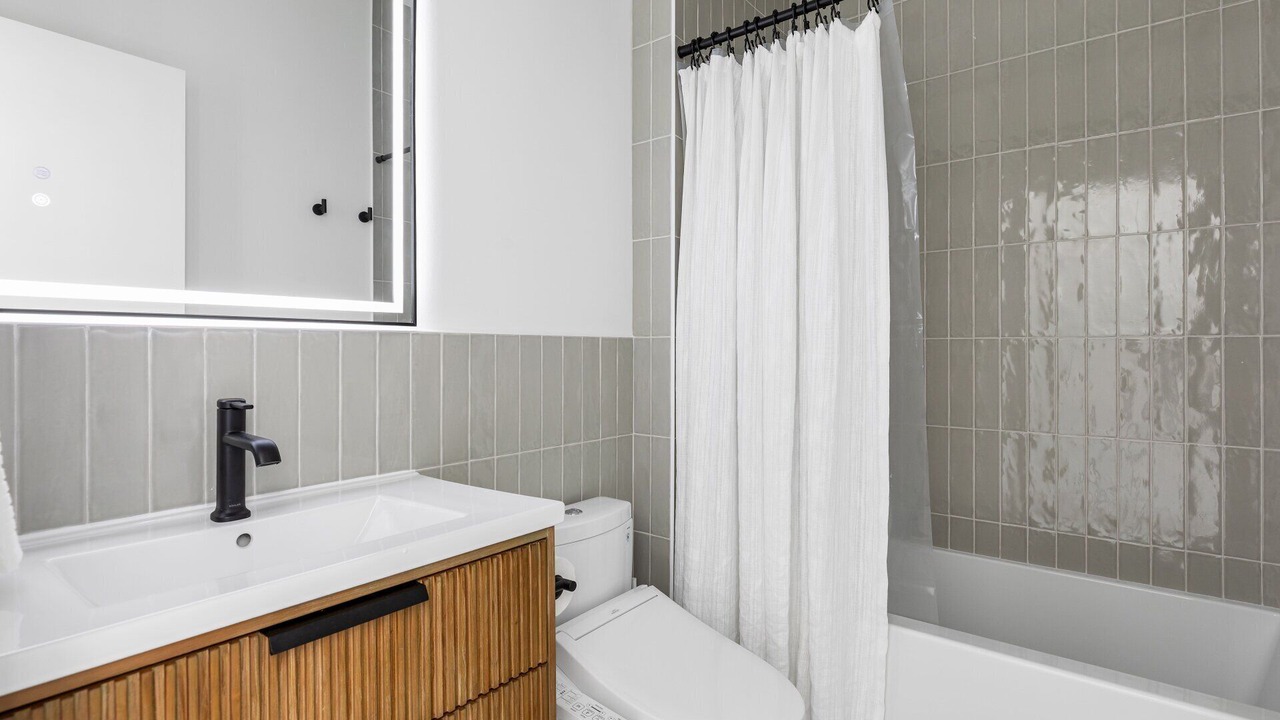 Photo of Bathroom in Ocean Bay Park