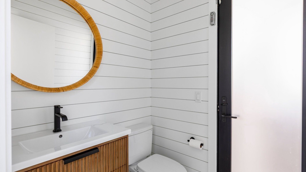 Photo of Bathroom in Ocean Bay Park
