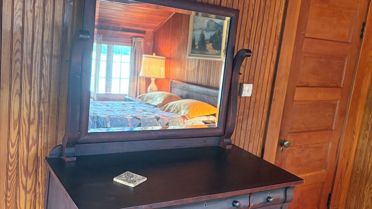 Photo of Bedroom in Long Lake