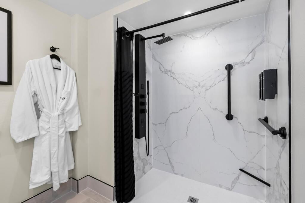 Photo of Bathroom in Tinton Falls