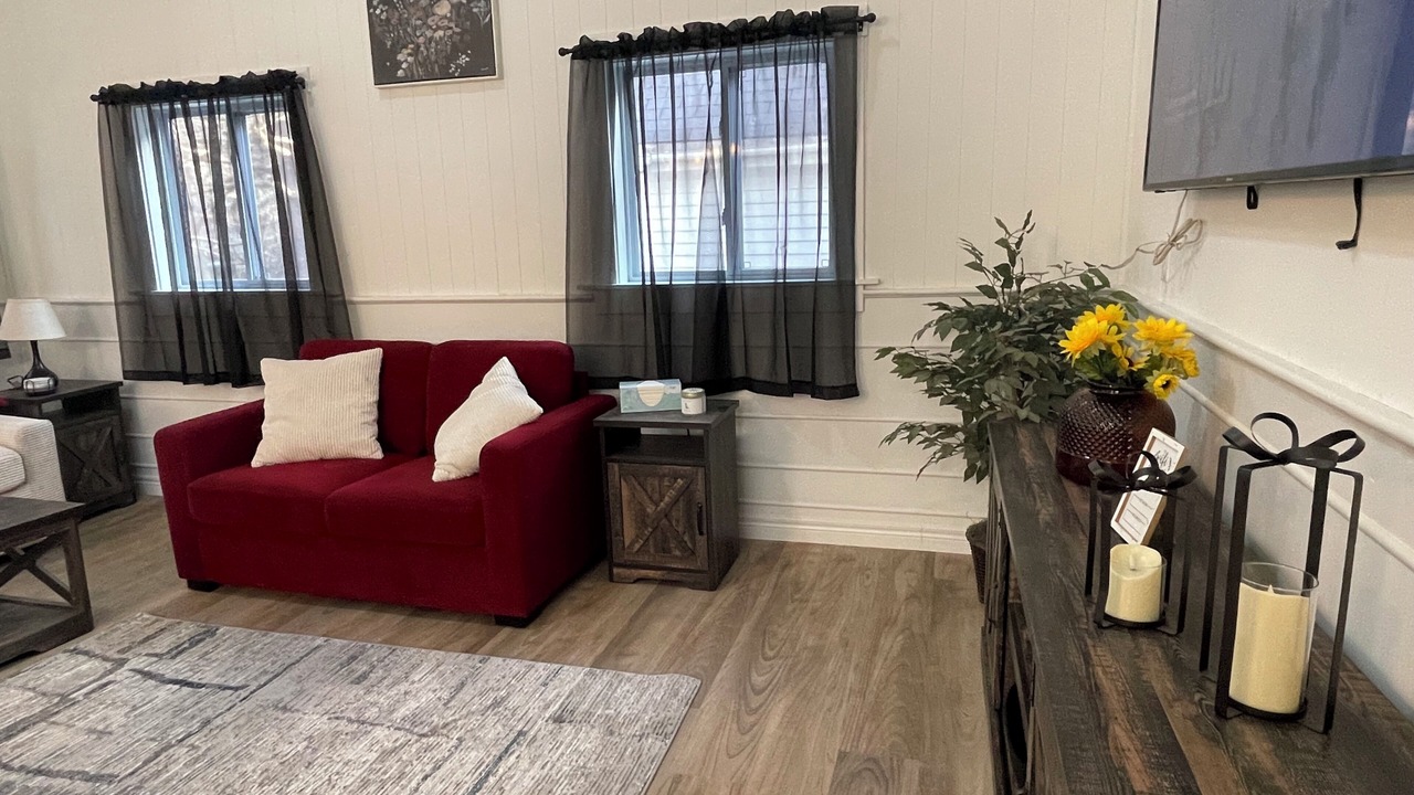 Photo of Livingroom in Guilford