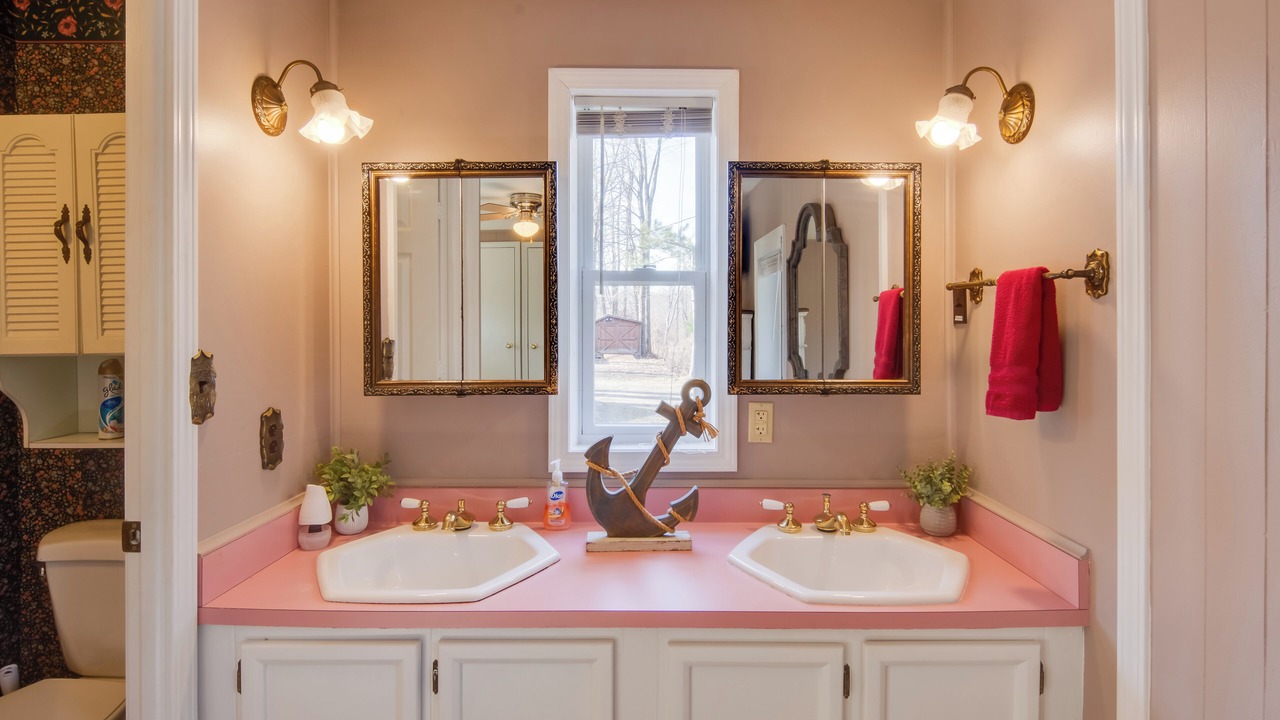 Photo of Bathroom in Mayville