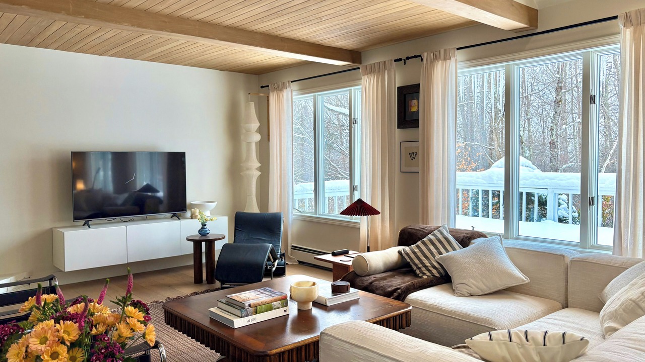 Photo of Livingroom in Manchester Center