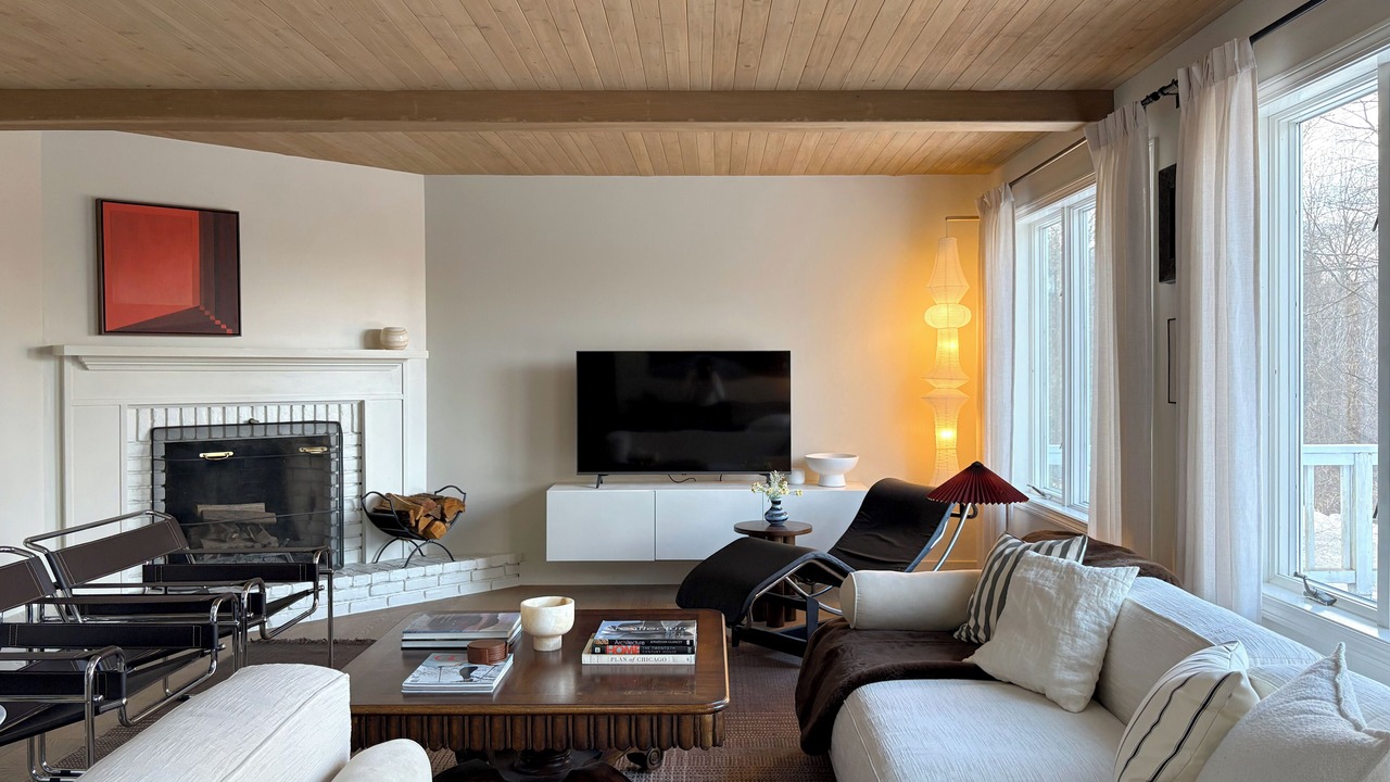 Photo of Livingroom in Manchester Center