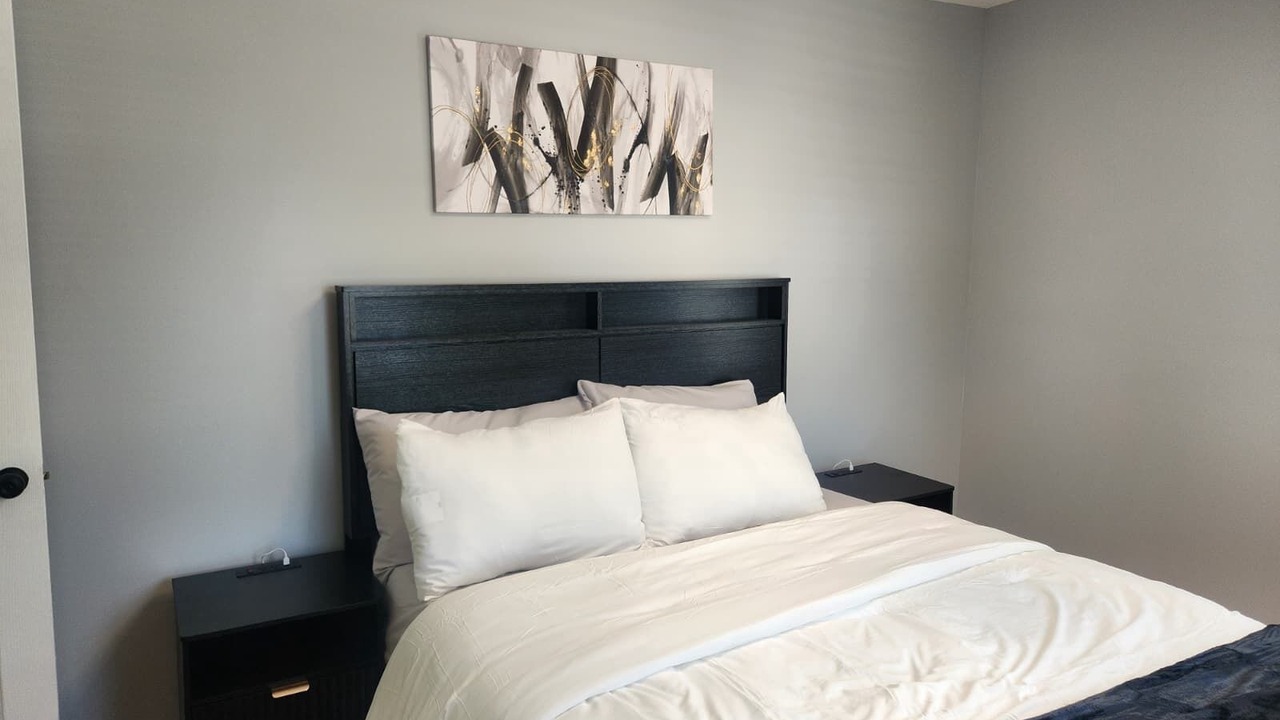 Photo of Bedroom in Teaneck