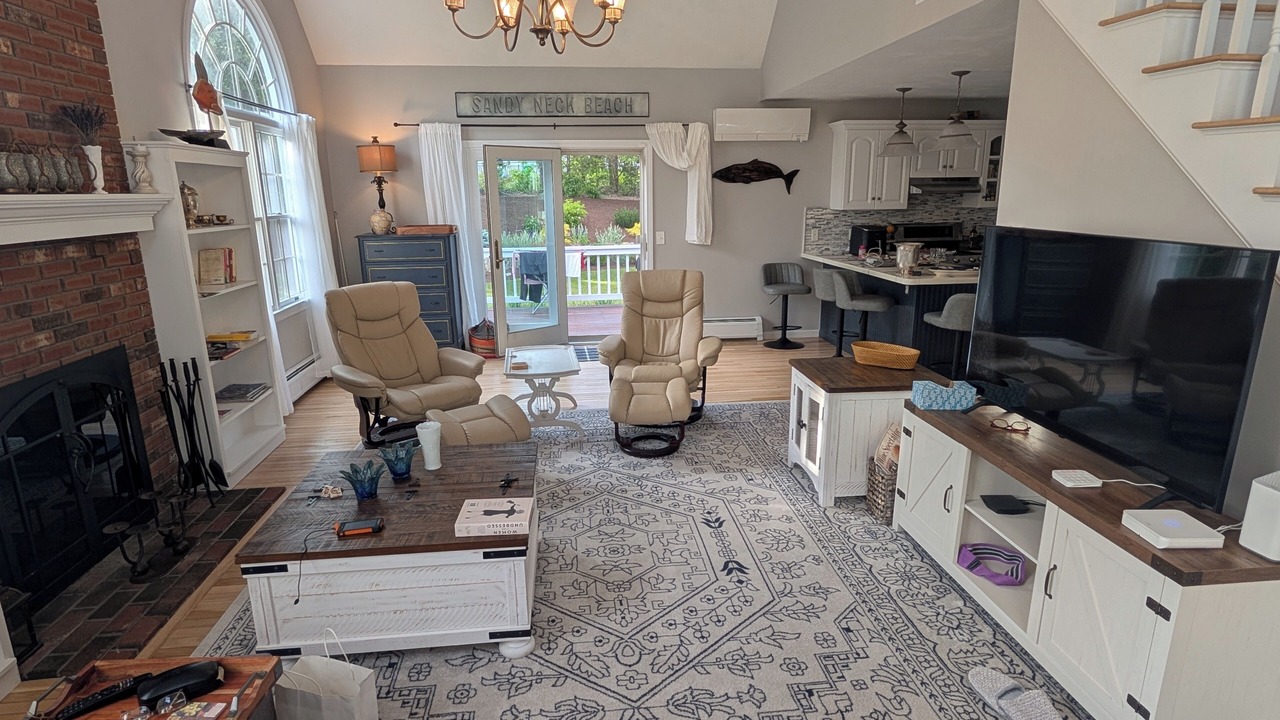 Photo of Livingroom in West Barnstable