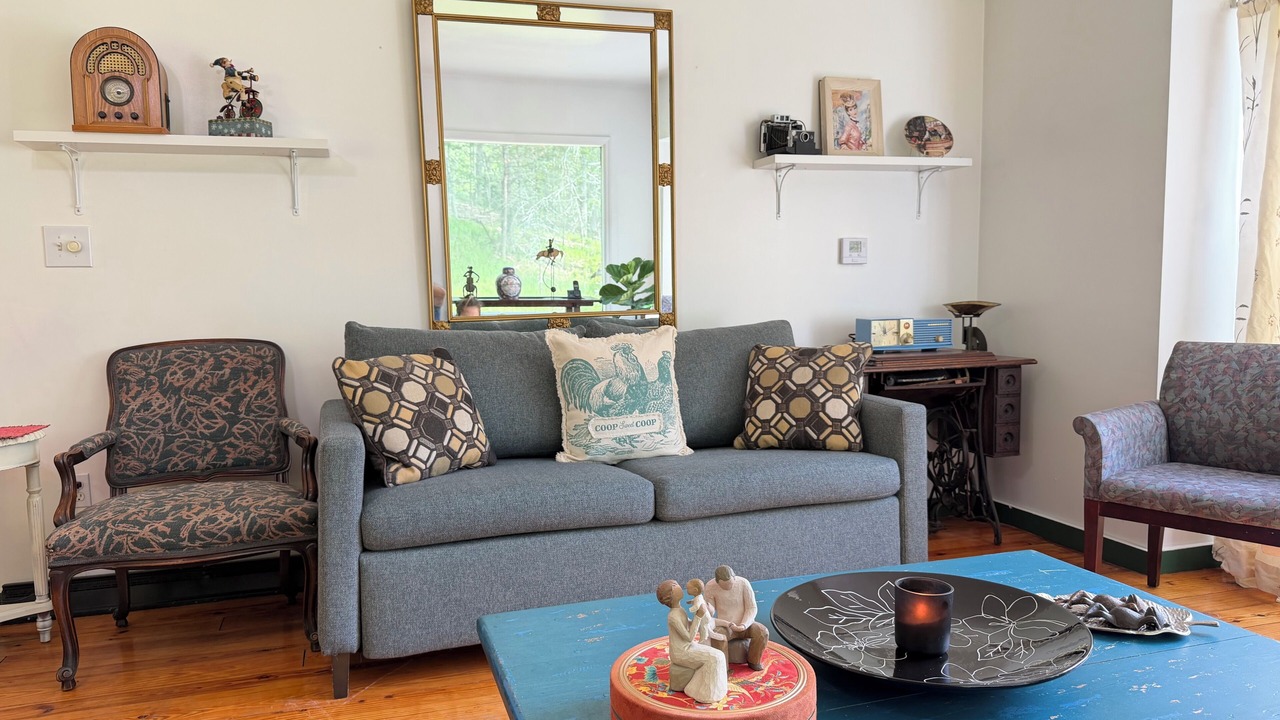 Photo of Livingroom in Sparrow Bush