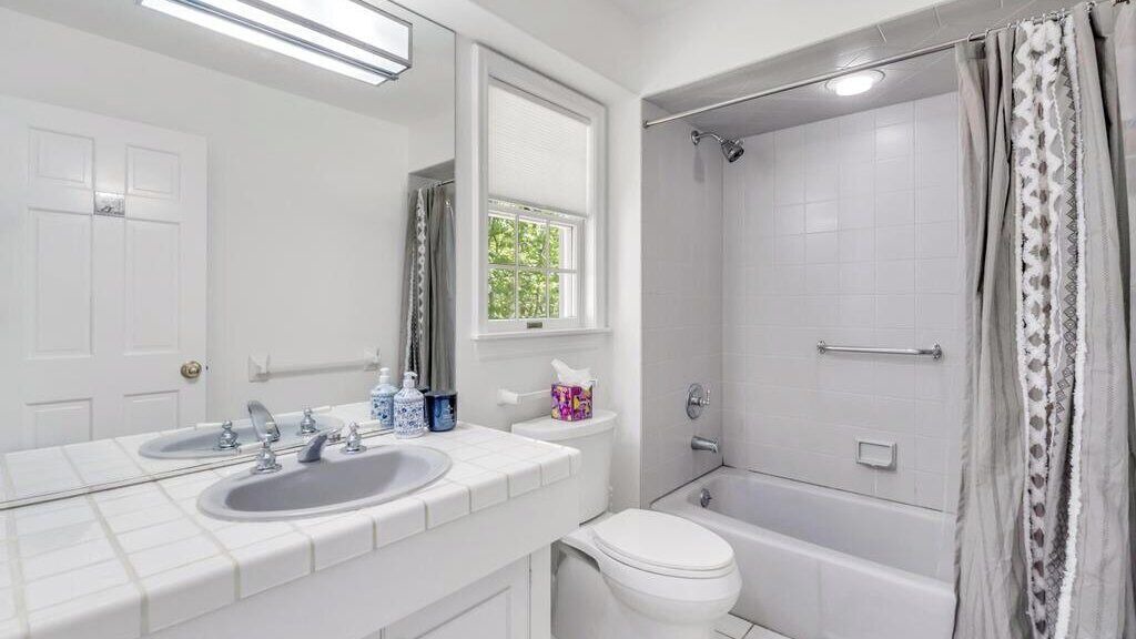Photo of Bathroom in Water Mill