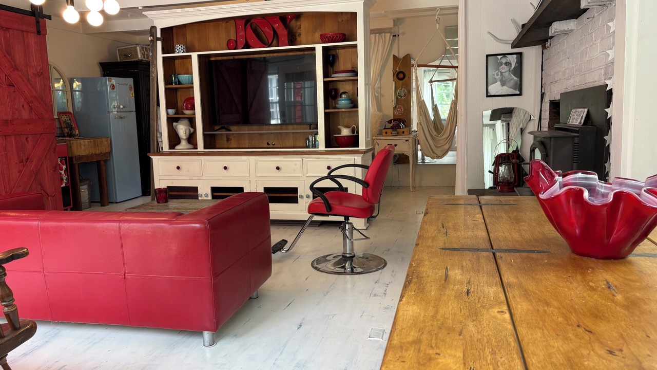 Photo of Livingroom in Brewster