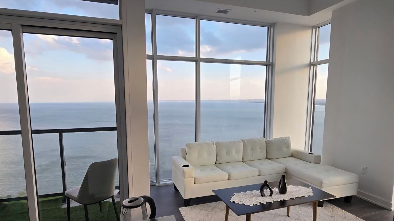 Photo of Livingroom in Burlington