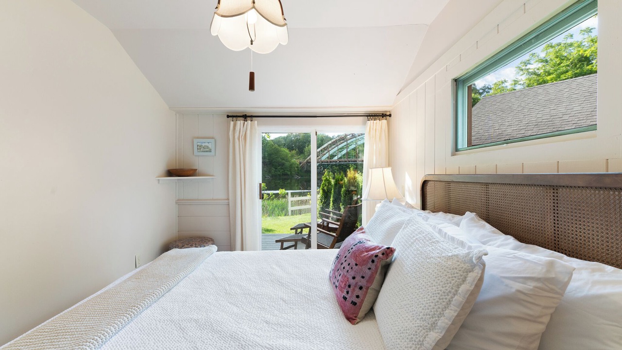 Photo of Bedroom in West Chesterfield