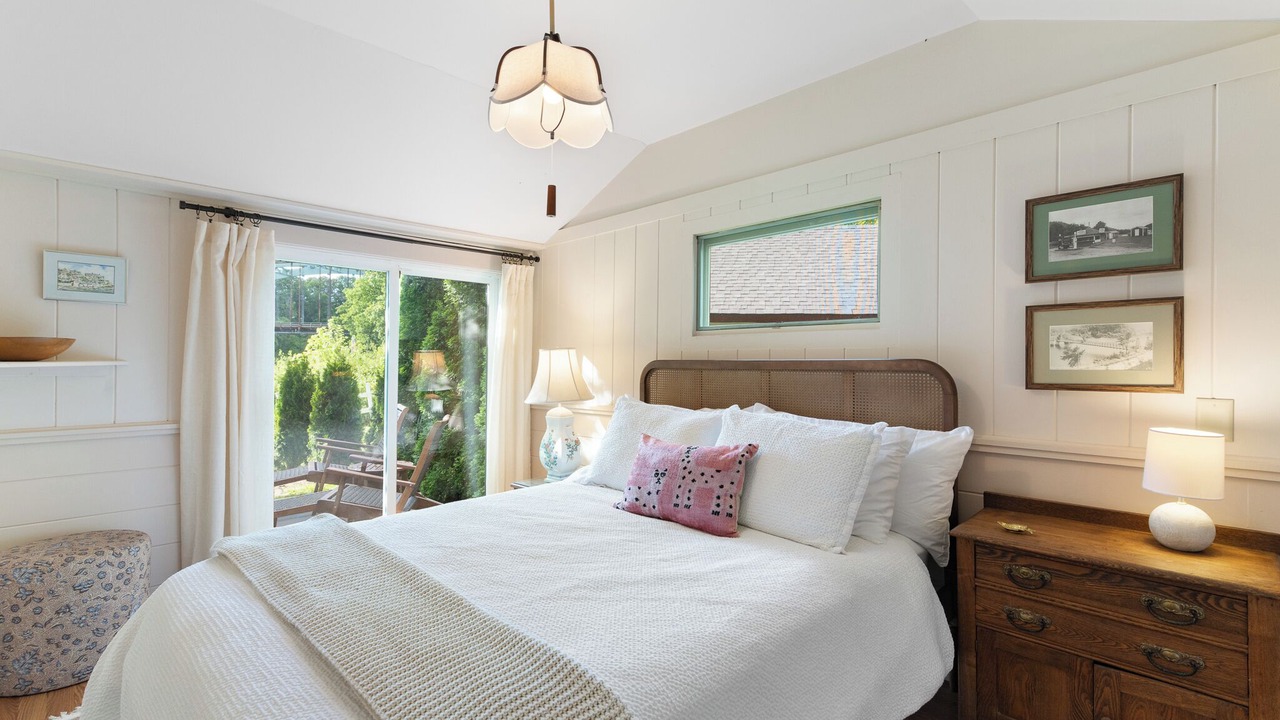 Photo of Bedroom in West Chesterfield
