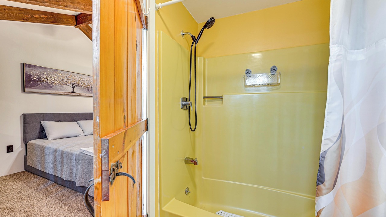 Photo of Bathroom in Oak Hill