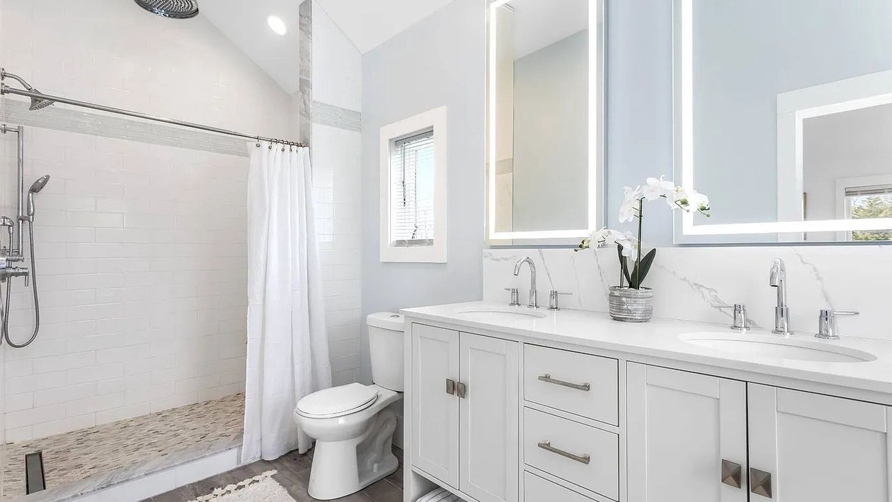 Photo of Bathroom in Center Moriches