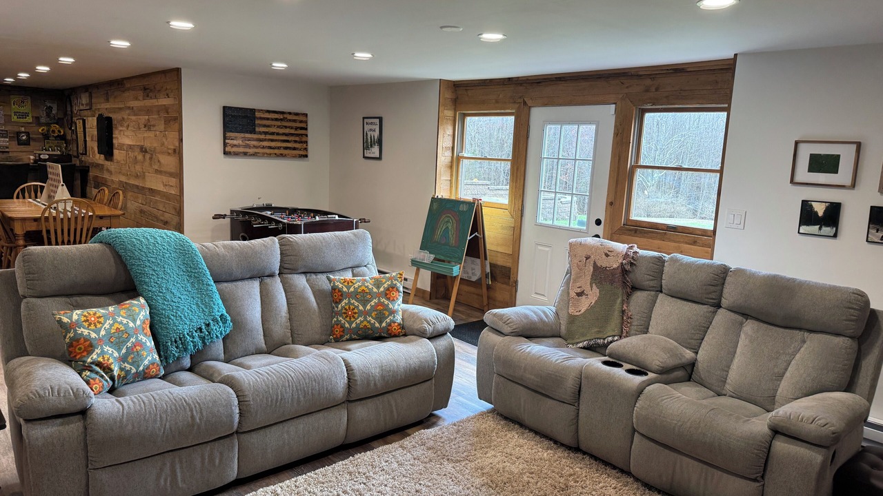 Photo of Livingroom in Town of Conesville