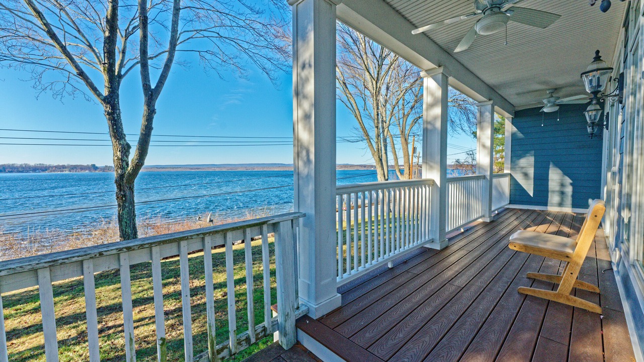 Photo of Patio Balcony in Saratoga Springs