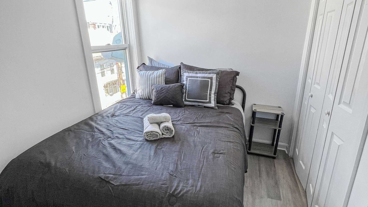 Photo of Bedroom in Jeffries Point