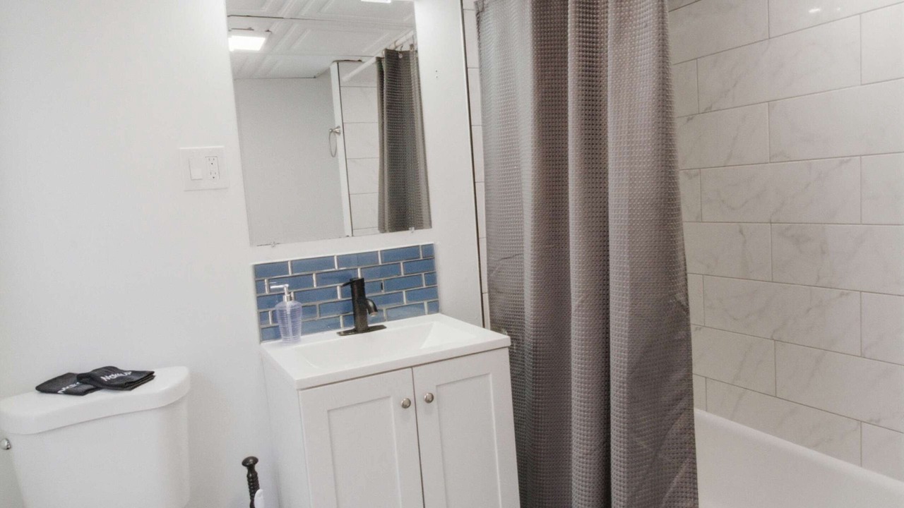 Photo of Bathroom in Jeffries Point