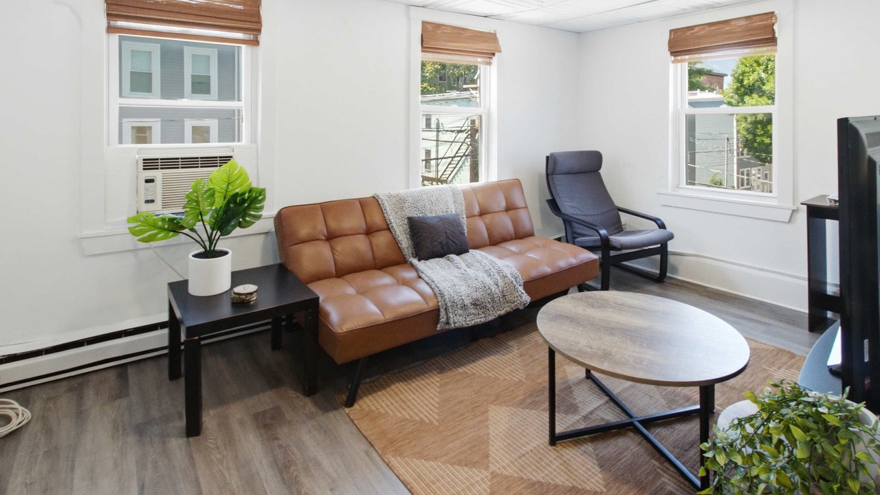Photo of Livingroom in Jeffries Point