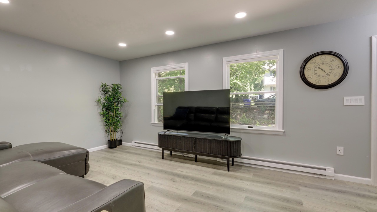 Photo of Livingroom in Groton