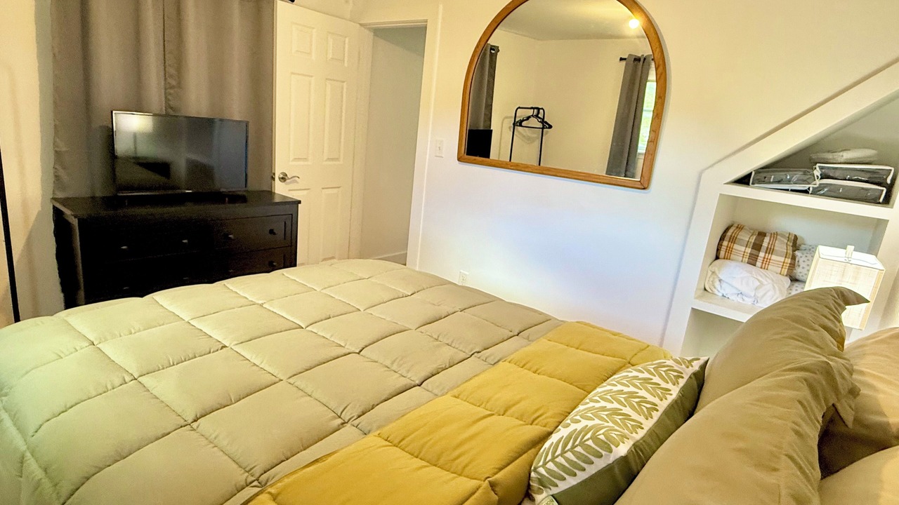 Photo of Bedroom in Vineyard Haven