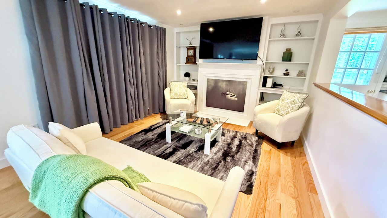 Photo of Livingroom in Vineyard Haven