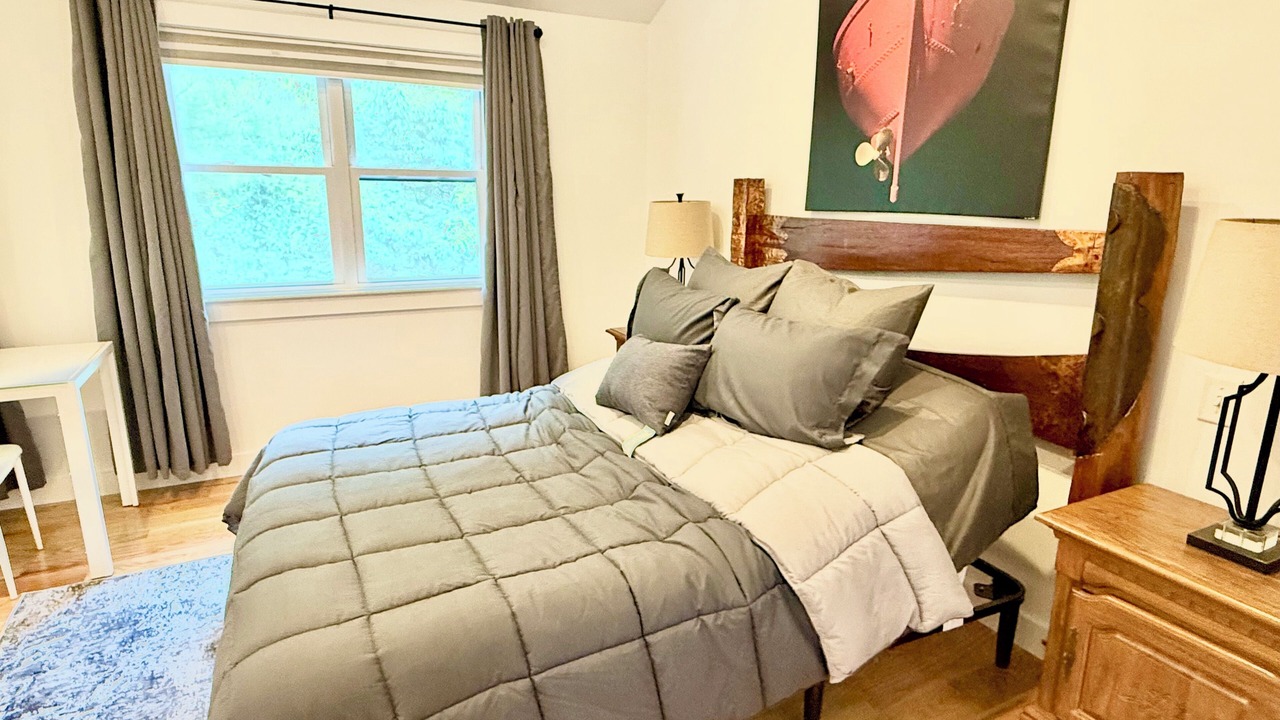 Photo of Bedroom in Vineyard Haven