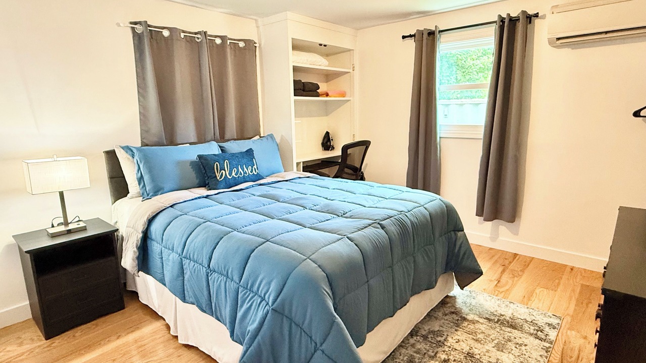 Photo of Bedroom in Vineyard Haven