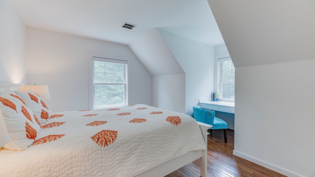 Photo of Bedroom in Northwest Harbor